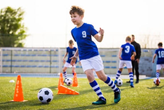 Antalya çocuk futbol okulu Antalya Çocuk Futbol Okulları